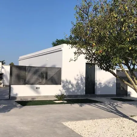 Santa Ana Villa *